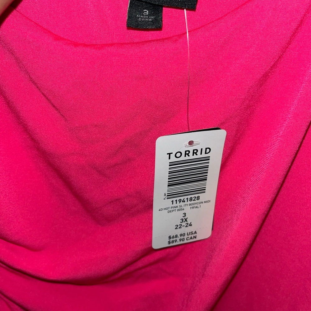 Torrid Hot Pink body con dress - New with Tags size 3